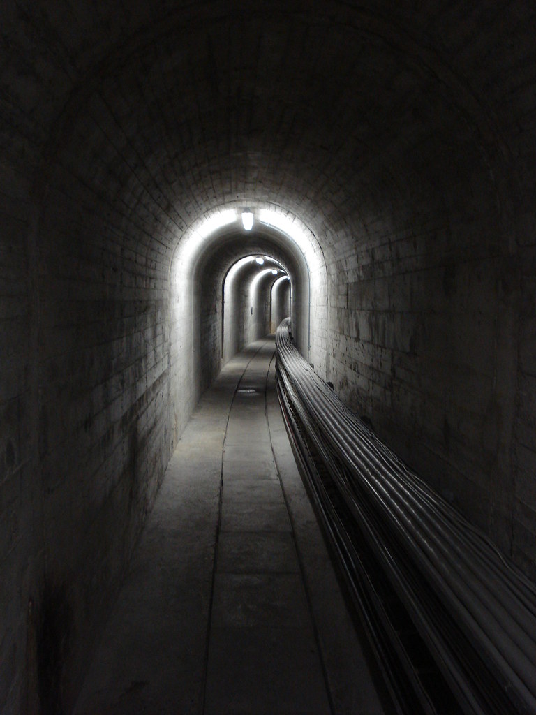 Death's corridor of a dam