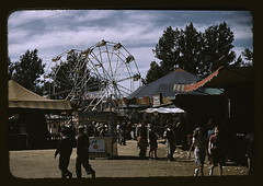 Side shows at the Vermont state fair, Rutland (LOC)