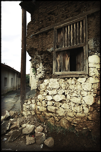 Ruined house , Evrychou village 