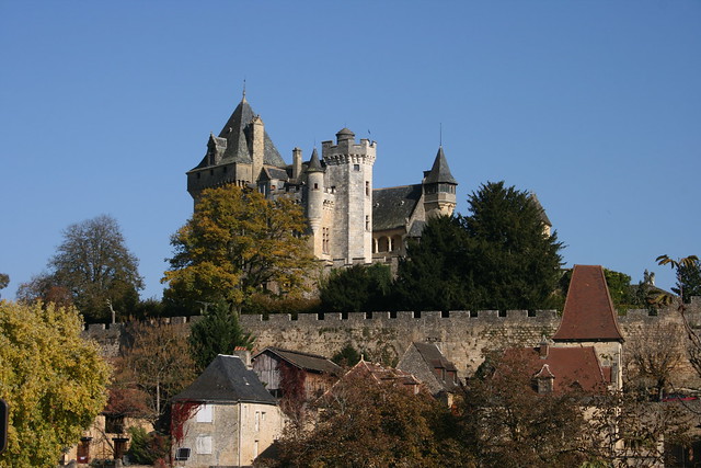 Quel château près de La Roque-Gageac