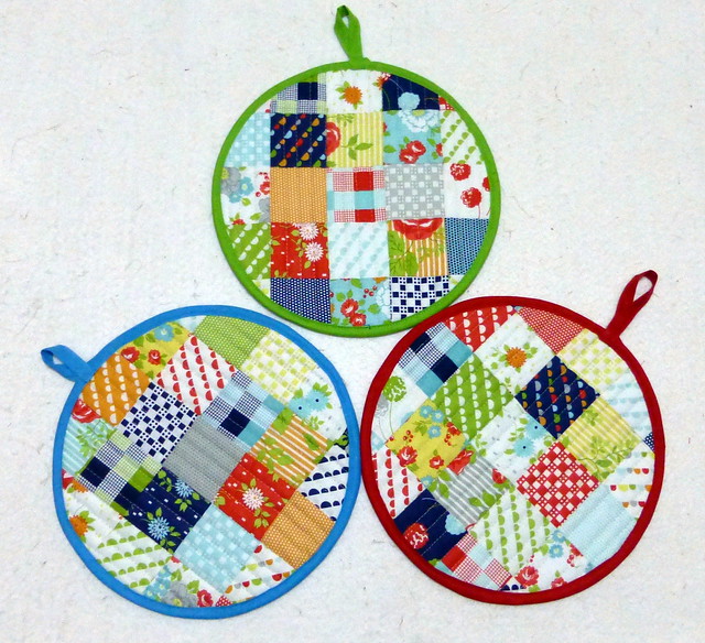 Potholders for Mothers Day Mar14