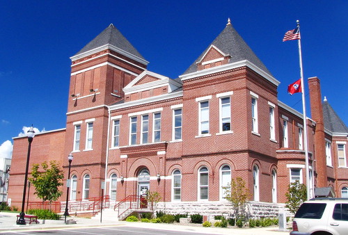 Warren County Courthouse - McMinnville, TN