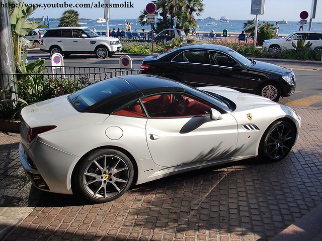 This is the sexiest Ferrari California I've ever seen in my life