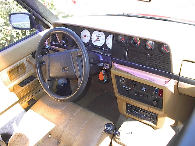 volvo 240 turbo steering wheel 1983