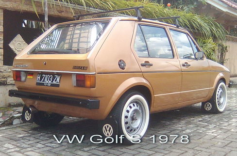 VW Golf S 1978 warna gold AC dingin tape interior baru White wall 