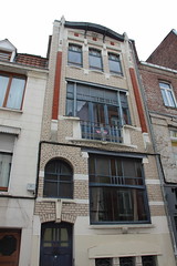 10(2).FRANCE-Lille/Maison St. Etienne/Arch. H. Pouillet