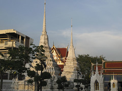 Wat Rakhang Kositaram Woramahawihan