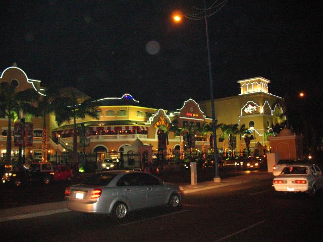 Centro Comercial San Marino, Guayaquil | Flickr - Photo Sharing!