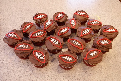 pictures of football cakes