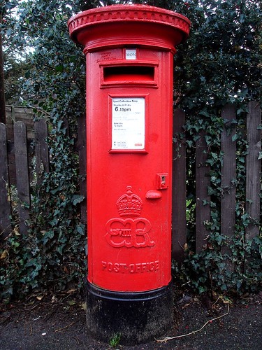EX2 369 Exeter's only Edward VIII pillar box!