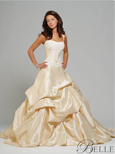 belle wedding dress love love loooove these dresses based on the Disney 
