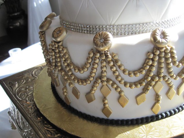 Gold and Bling wedding cake Close up of the pearl detail