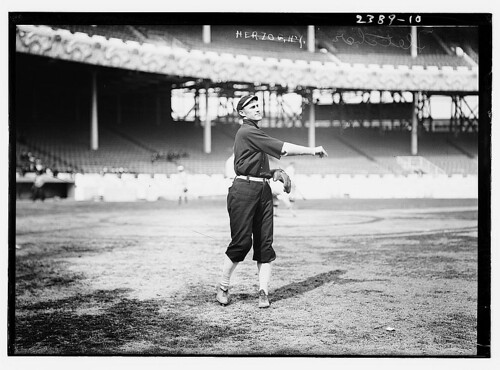 [Art Fletcher (New York NL) prior to the World Series at the Polo Grounds, NY, 1911 (baseball)] (LOC), Hi Res Wallpaper, Free desktop computer wallpapers of cars,ect