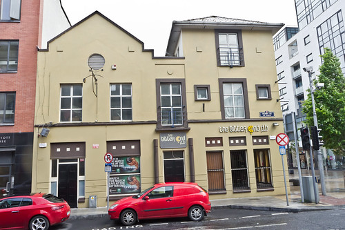 The Bitter End Pub On Henry Street - Limerick (Henry Street/Bedford Row) by infomatique