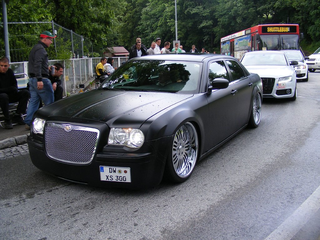 Can 24 inch rims fit chrysler 300 #4