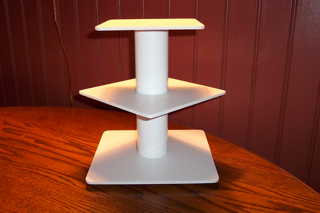 Basic cupcake stand for a wedding table centerpiece