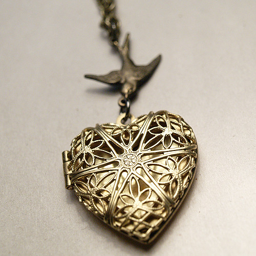 Filigree Heart Locket with bird Brass by Syn jewellery accessories