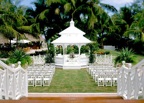 Palms Hotel Miami Beach Wedding Gazebo With its chic style throughout its 