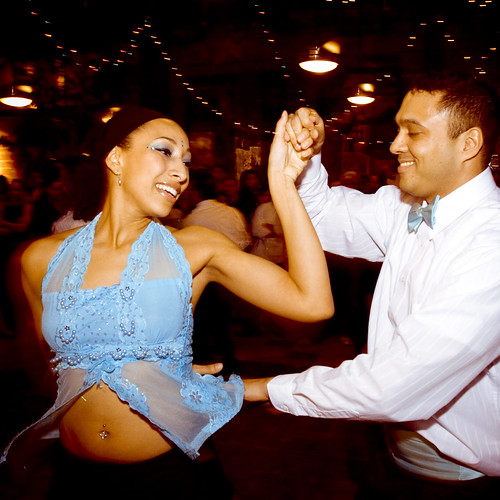 Dating Latinos It’s Different: DANCING