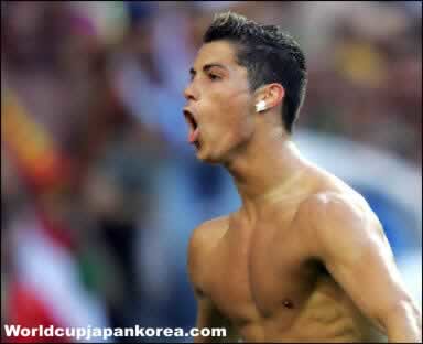 Ronaldo Shirtless on Shirtless Cristiano Ronaldo Shirtless Cristiano Ronaldo