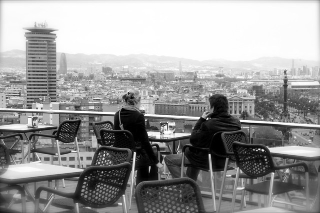 Watching Barcelona / Guardando Barcellona by Leo Prati, on Flickr