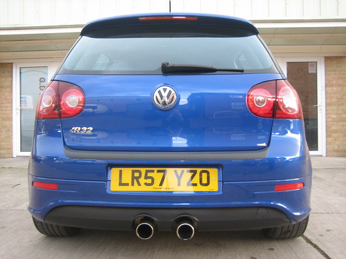 April 14th 2012 Cat Cars A few nice Volkswagen Golf R32 images I found