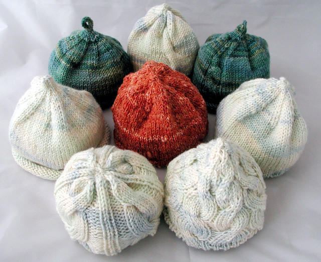 So-called charity knitting: 8 baby hats