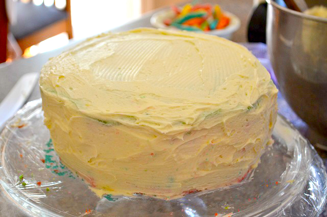 rainbow cake icing