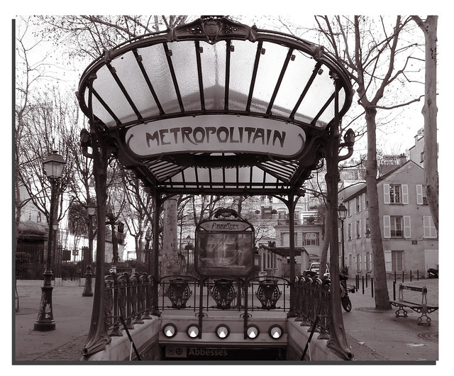 Metropolitain. Paris.-