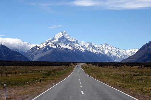 Mount Cook - The quiet roads of New Zealand