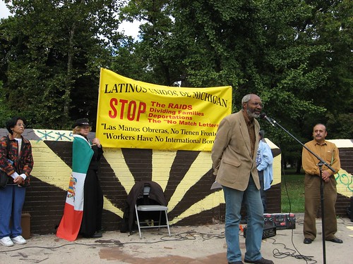 Abayomi Azikiwe, PANW editor, at Clark Park, October 12, 2007. (Photo: Cheryl LaBash). by Pan-African News Wire File Photos