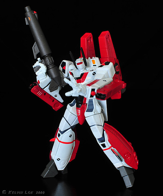 Revoltech G1 Jetfire (custom repaint)