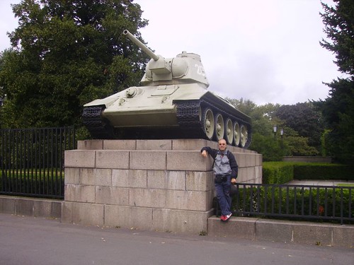 Soviet War Memorial by lpelo2000