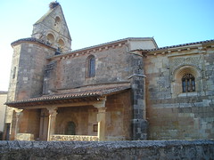 Vega de Bur (Palencia). Iglesia de San Vicente Mártir