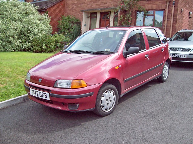 Fiat Punto SX60 199399 Engine 1242cc S4 The first generation of the Punto