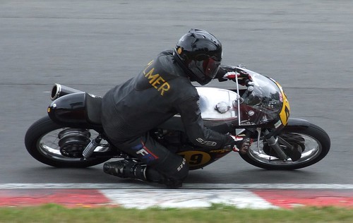 CLASSIC MOTORCYCLE RACING