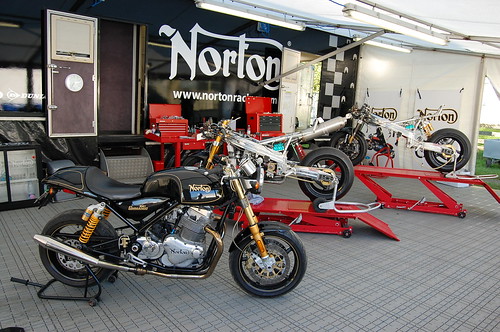 Works Nortons at TT 2009 by ein_ton