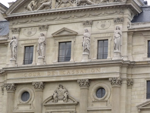 Palais de Justice - Cour de Cassation - sculpture and statues