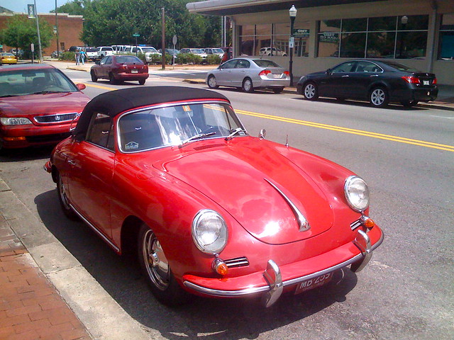 Pretty Old Porsche Just hanging out on Broughton Street on Friday afternoon