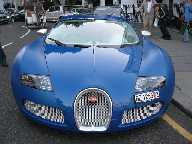  Richard T Smith Bugatti Veyron Bleu Centenaire in Walton Street 