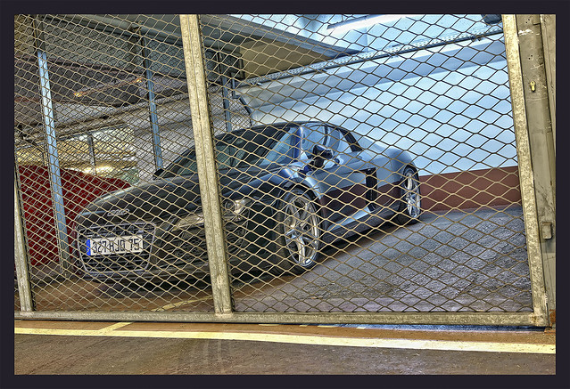 HDR Audi R8 Parking Foch by PEC 