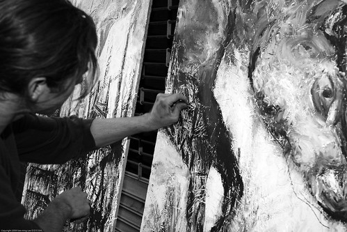 Artist in Action / Dumbo Arts Center: Art Under the Bridge Festival 2009 / 20090926.10D.54904.P1.L1.BW / SML