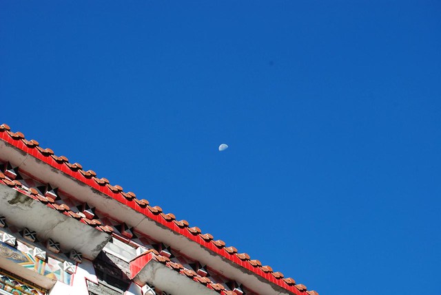 白天的月亮 | flickr –