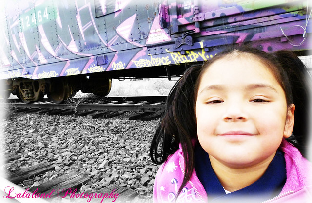 Lily y Graffiti train Sugar Lily at the Wapato Wa trainyard
