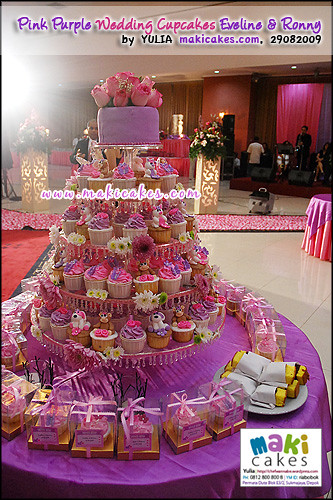 Pink Purple Wedding Cupcakes for Eveline Ronny Maki Cakes