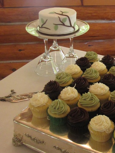 Sage Brown and Ivory Wedding Cupcakes