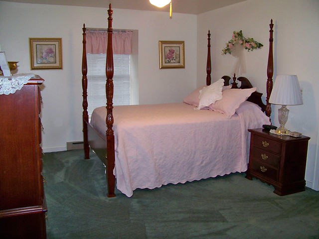 The master bedroom in the cottage at the Southwest VA Museum