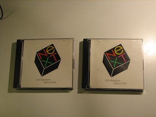 2 NeXT Magneto-Optical Discs