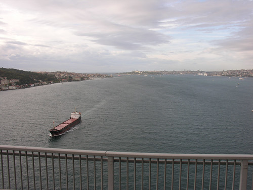 Kilátás a Boszporusz-hídról