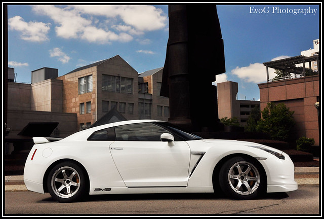 went out for a ride with my buddy mike in his AMS nissan gtr r35 took some 